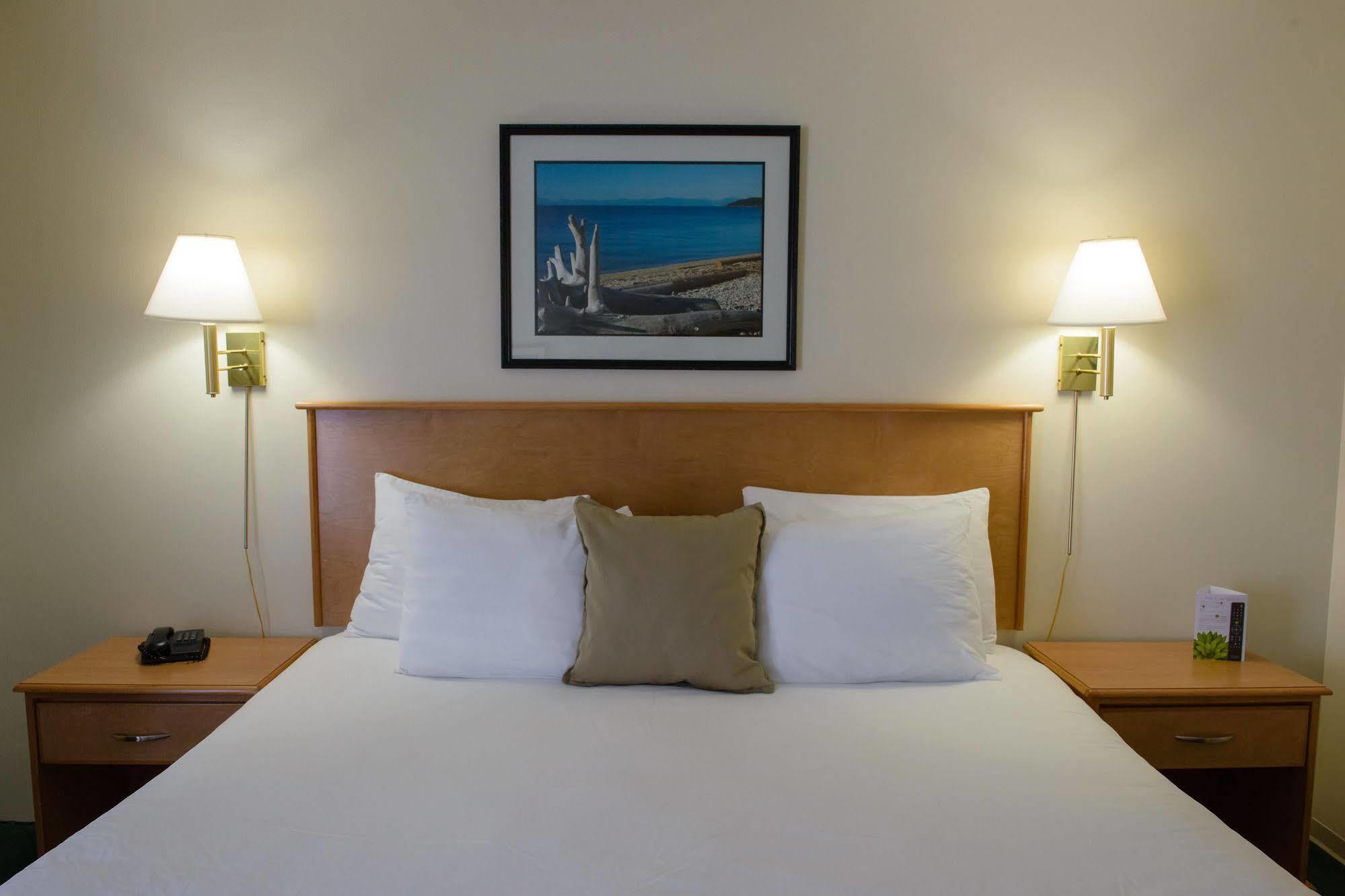 Driftwood Inn Sechelt Zewnętrze zdjęcie