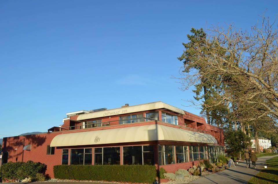 Driftwood Inn Sechelt Zewnętrze zdjęcie